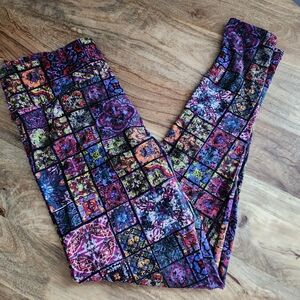 LuLaRoe Tall and Curvy Casual Boho Leggings